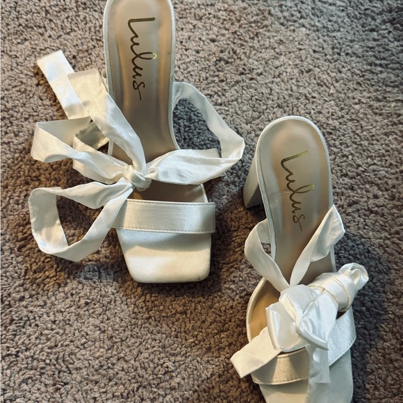 New! Lulus Alta Ivory Satin Lace-Up Heels Size 7 
Perfect for Bridal/Wedding - Picture 5 of 5
